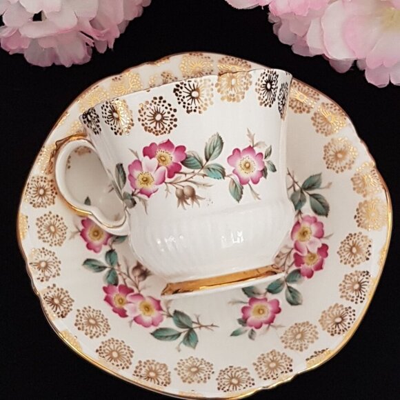 Royal Adderley Bone China Tea Cup & Saucer England - Picture 3 of 11